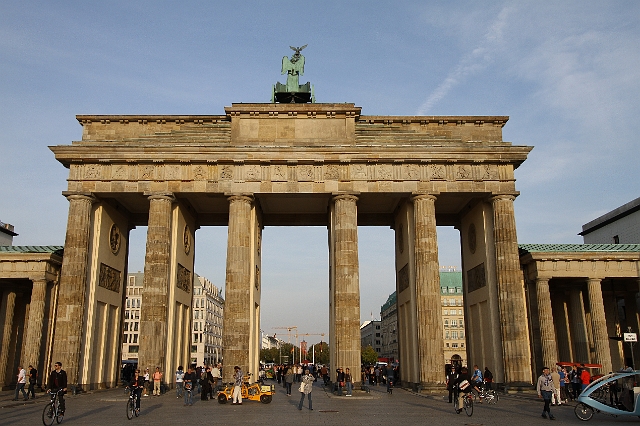 280 Unter den Linden.JPG